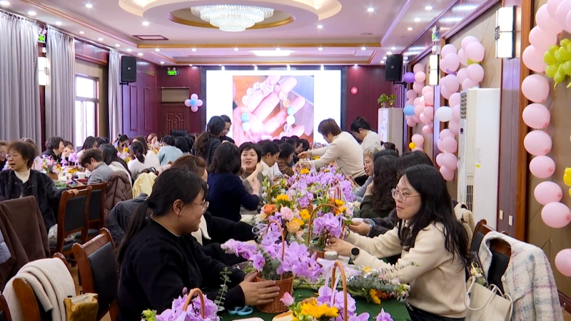 我市各界妇女齐聚祁巷开展主题活动